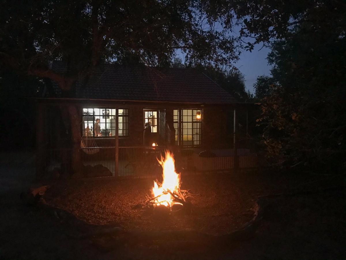 Hello Kruger Hideaway Cottage & Skilpad Studio Marloth Park Buitenkant foto