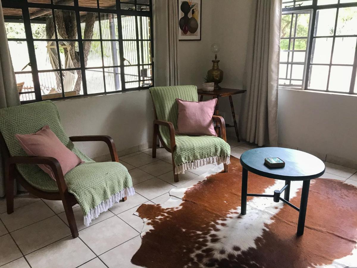 Hello Kruger Hideaway Cottage & Skilpad Studio Marloth Park Buitenkant foto
