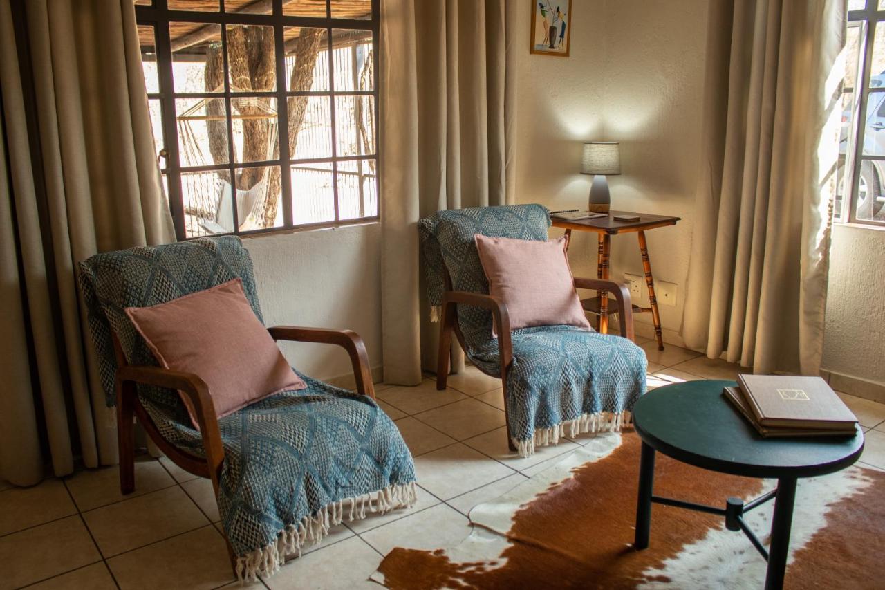 Hello Kruger Hideaway Cottage & Skilpad Studio Marloth Park Buitenkant foto