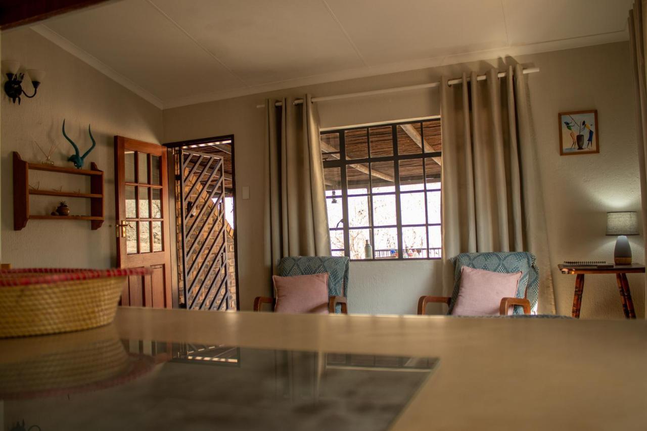 Hello Kruger Hideaway Cottage & Skilpad Studio Marloth Park Buitenkant foto